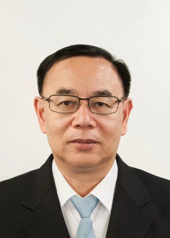 杨亚外部董事